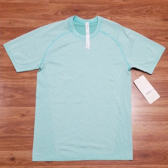 lululemon athletica Other - New Lululemon Metal Vent Tech